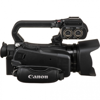 Видеокамера Canon XA40